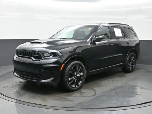 Used 2025 Dodge Durango GT image 2