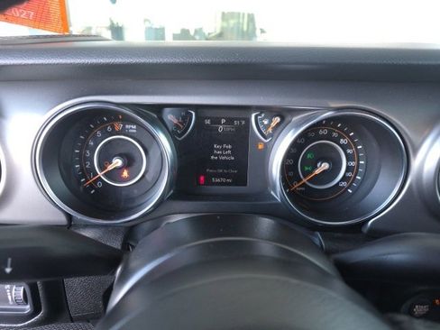 Used 2023 Jeep Gladiator Sport image 22
