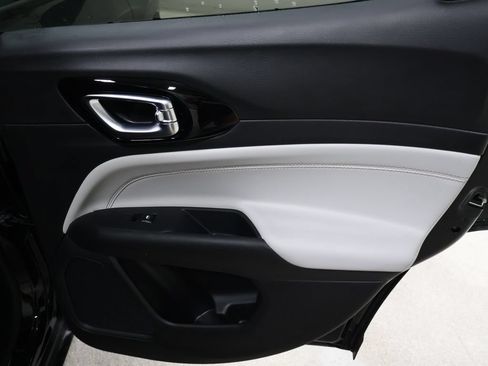 New 2026 Jeep Compass Limited AWD/4WD image 17