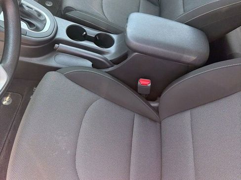 Used 2023 Kia Forte LXS FWD image 7