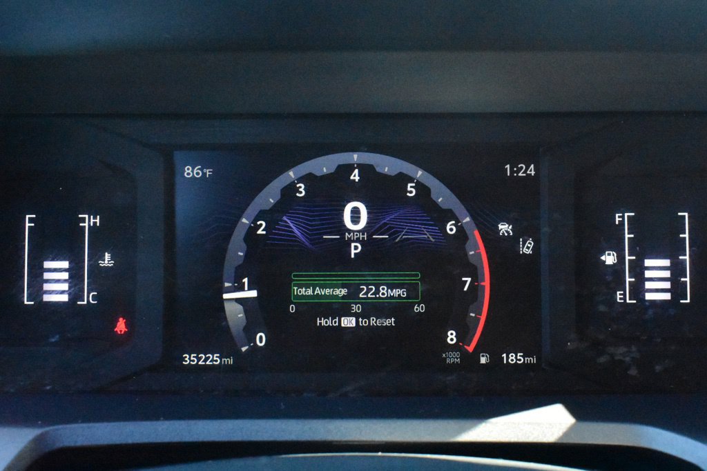 Used 2025 Toyota 4Runner SR5 AWD/4WD image 12