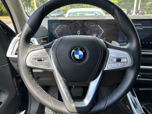 Used 2024 BMW X7 xDrive40i w/ Climate Comfort Package AWD/4WD image 6