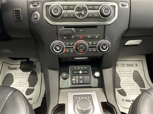 Used 2016 Land Rover LR4 HSE image 31