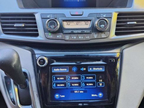 Used 2014 Honda Odyssey EX-L image 12