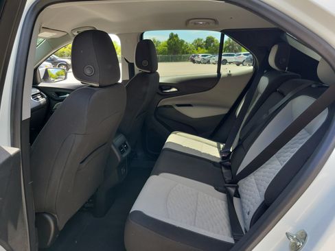 Used 2020 Chevrolet Equinox LT FWD image 28