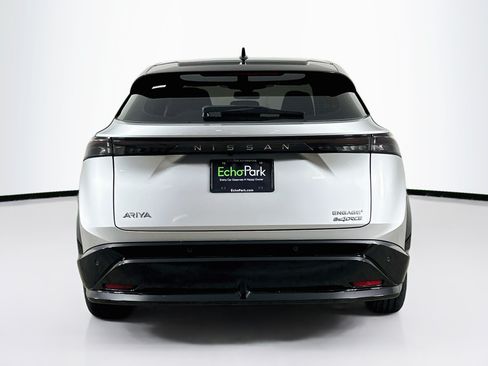 Used 2024 Nissan Ariya AWD image 7