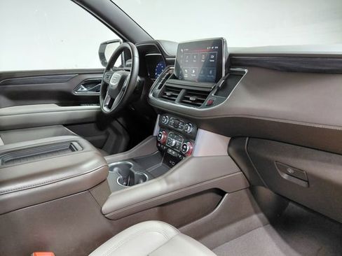 Certified 2024 GMC Yukon XL SLT image 28