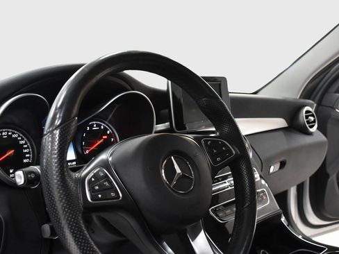 Used 2017 Mercedes-Benz C 300 4MATIC Sedan image 14