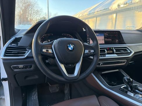 Used 2022 BMW X5 xDrive40i w/ Premium Package image 9