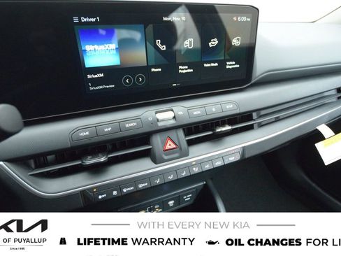 New 2025 Kia K4 LXS image 22