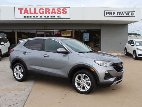 Used 2023 Buick Encore GX Preferred image 2