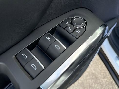 Used 2024 Chevrolet Traverse RS AWD/4WD image 13