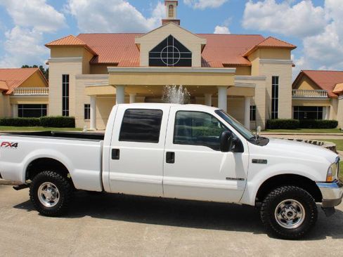 Used 2002 Ford F250 Lariat AWD/4WD image 2