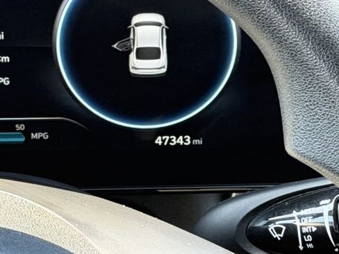 Used 2024 Hyundai Elantra SEL image 14