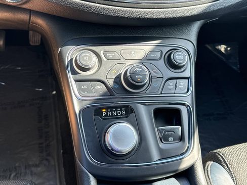 Used 2015 Chrysler 200 S w/ Navigation & Sound Group I FWD image 21