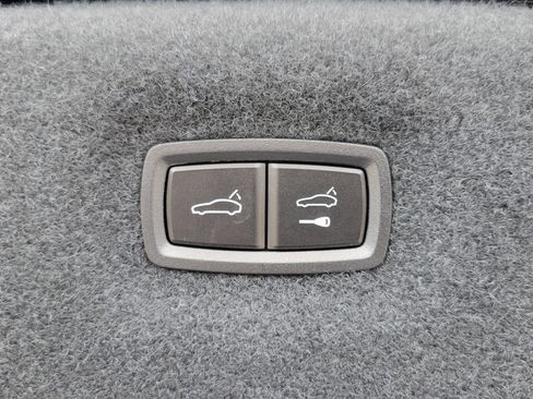 New 2026 Porsche Taycan 4S AWD/4WD image 30