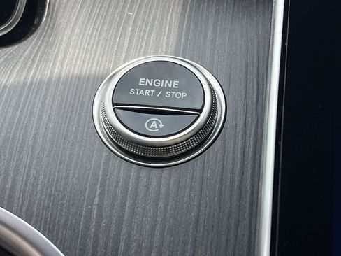 New 2026 Mercedes-Benz C 300 4MATIC Sedan image 38