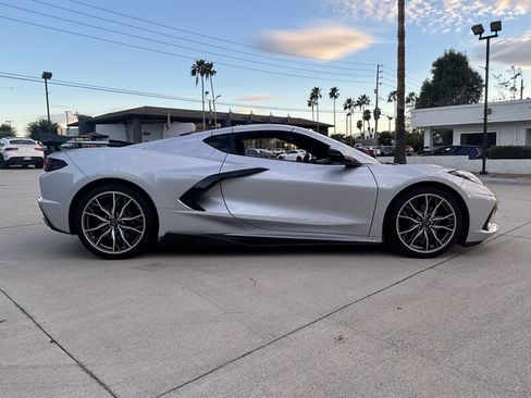 Used 2026 Chevrolet Corvette Stingray Coupe w/ 1LT RWD image 8
