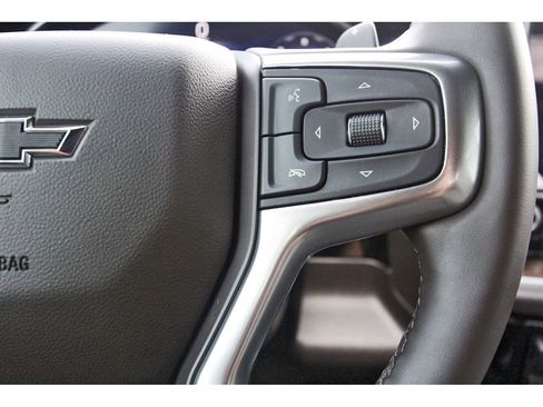 Used 2026 Chevrolet Silverado 1500 LT Trail Boss w/ LT Trail Boss Premium Package AWD/4WD image 15