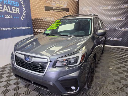 Used 2021 Subaru Forester Premium AWD/4WD image 1