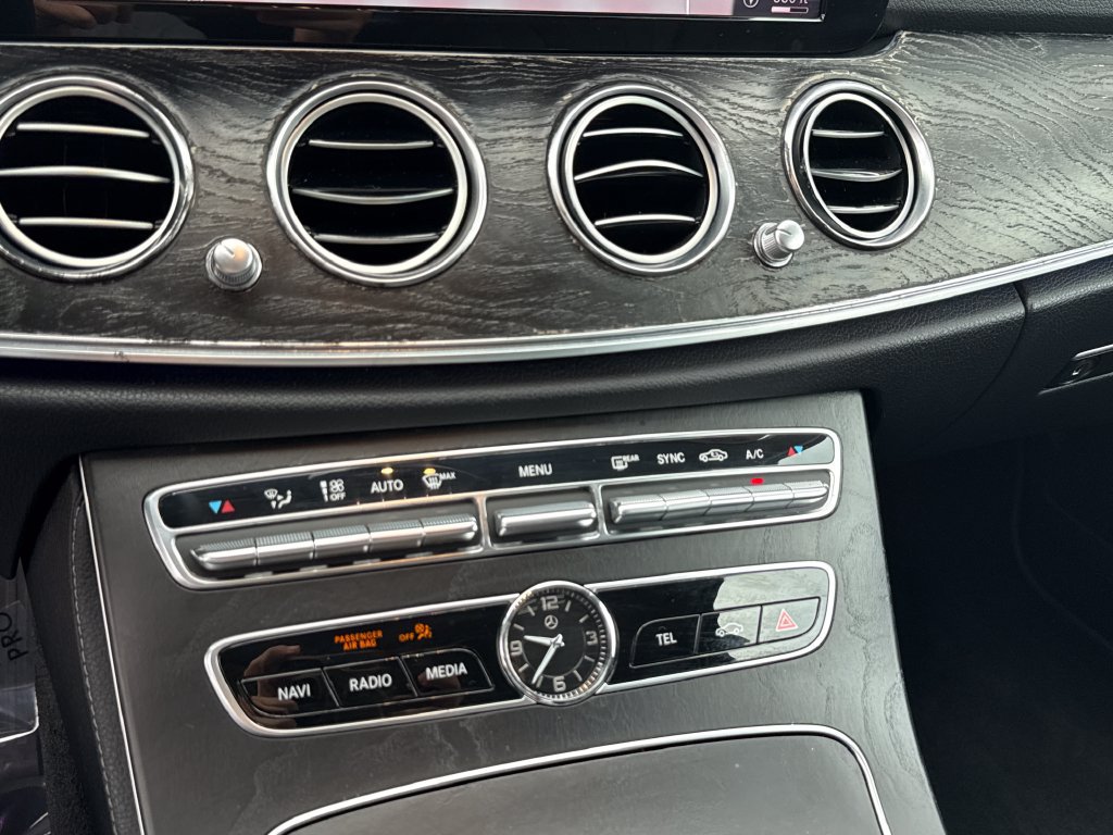 Used 2018 Mercedes-Benz E 300 image 21