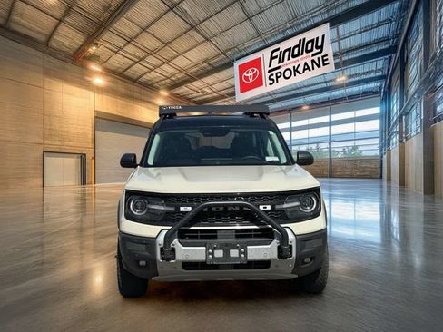Used 2025 Ford Bronco Sport Badlands w/ Sasquatch Badlands Package AWD/4WD image 2