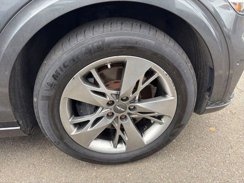 Used 2022 Genesis GV70 3.5T Sport w/ Sport Advanced Package image 8