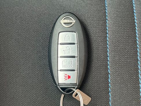Certified 2025 Nissan Leaf S FWD image 19