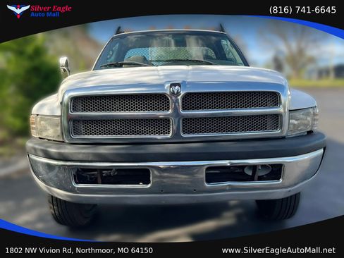 Used 2001 Dodge Ram 3500 Truck 2WD Regular Cab image 4
