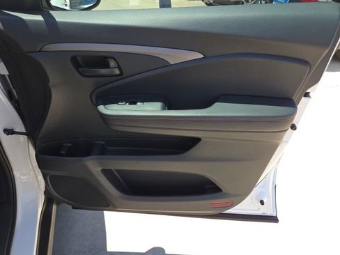 Certified 2023 Honda Passport TrailSport image 21