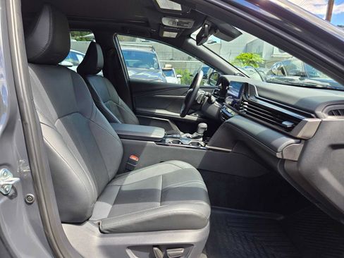 Used 2025 Toyota Camry XSE w/ Premium Package AWD/4WD image 11