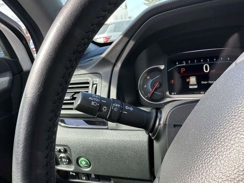 Certified 2022 Honda Pilot Touring image 28