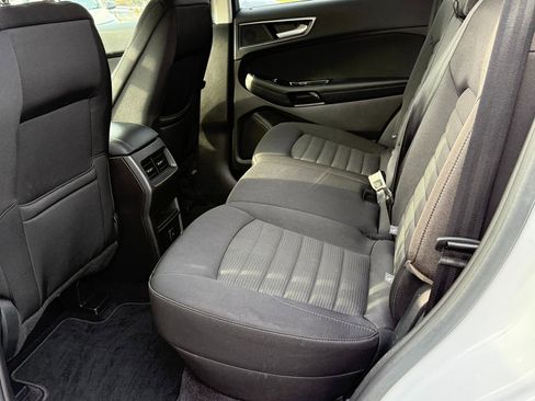 Used 2017 Ford Edge SEL image 19