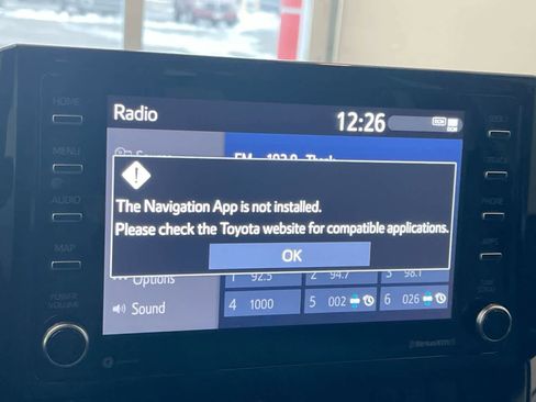 Used 2021 Toyota Corolla LE image 18