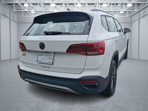 Used 2024 Volkswagen Taos S FWD image 9