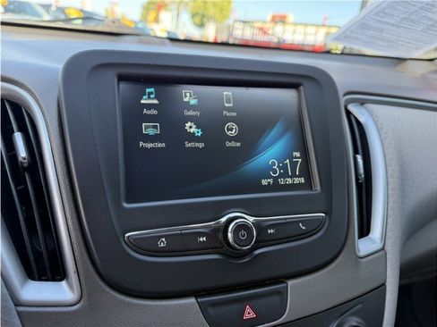 Used 2018 Chevrolet Malibu LS image 41