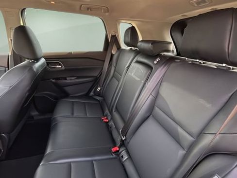 Used 2021 Nissan Rogue SV w/ Premium Package image 16