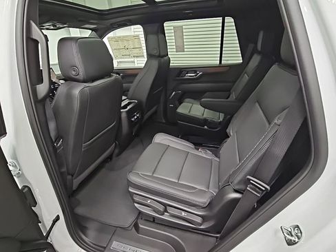 New 2026 GMC Yukon Denali w/ Sun & Power Step Package image 34