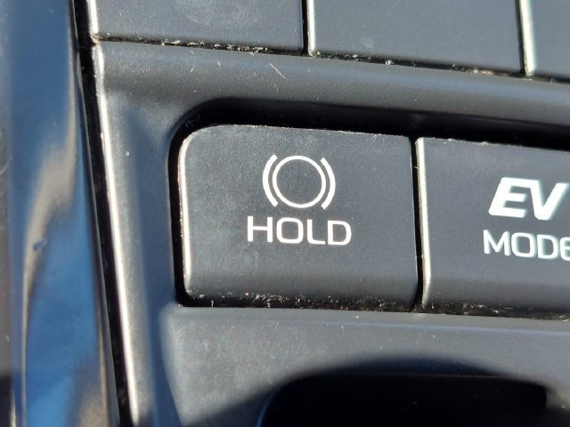Used 2025 Toyota Camry LE FWD image 18