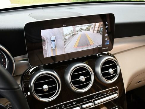 Used 2022 Mercedes-Benz GLC 300 image 52