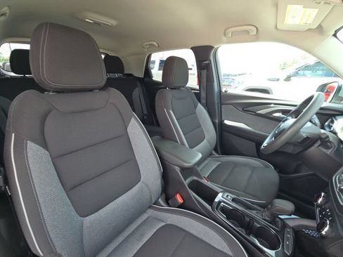 Used 2023 Chevrolet TrailBlazer LT FWD image 18
