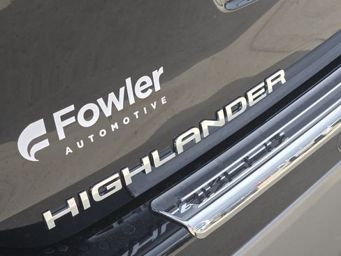 New 2026 Toyota Highlander Platinum AWD/4WD image 8