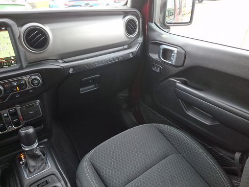 Used 2021 Jeep Wrangler Unlimited Sport image 16