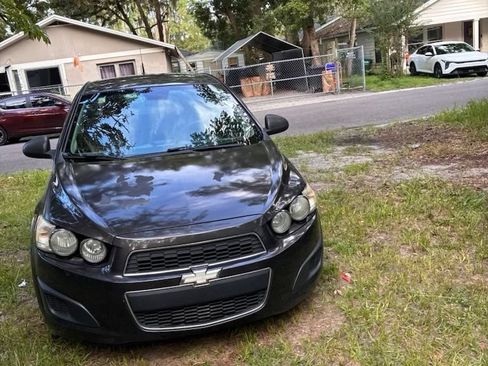 Used 2013 Chevrolet Sonic LS FWD image 8