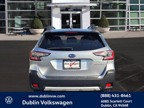 Used 2024 Subaru Outback Limited image 8