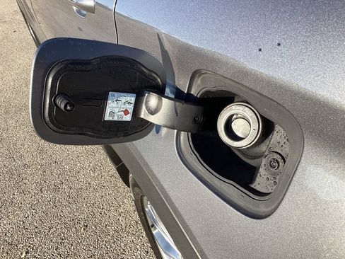 Used 2022 Ford Explorer Limited w/ Equipment Group 301A image 19