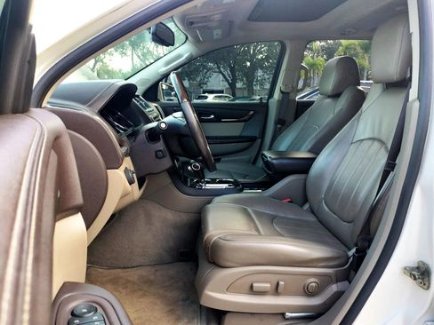 Used 2013 GMC Acadia Denali image 20