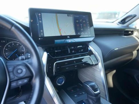Used 2021 Toyota Venza Limited image 25