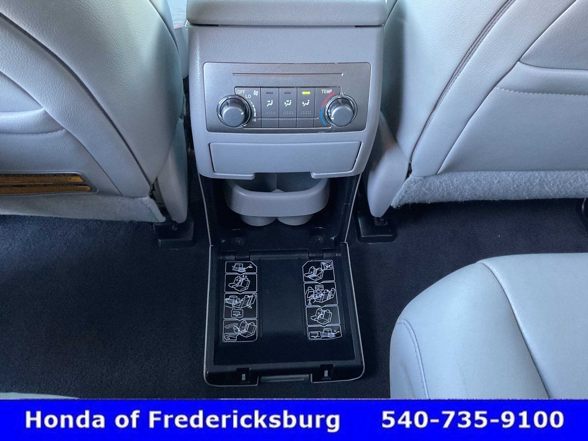 Used 2011 Toyota Highlander SE w/ Convenience Pkg AWD/4WD image 40