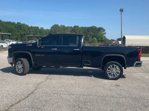 Used 2020 Chevrolet Silverado 2500 LTZ w/ LTZ Plus Package AWD/4WD image 4